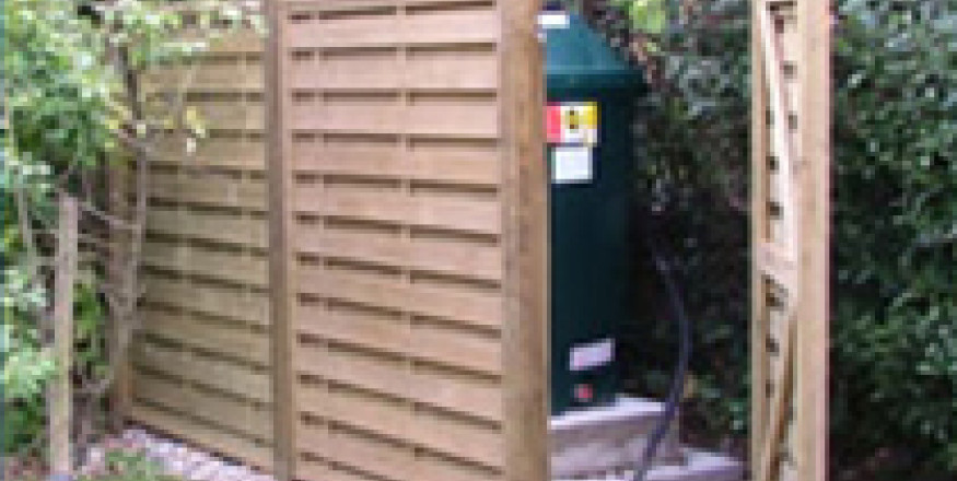 Concealed oil tank